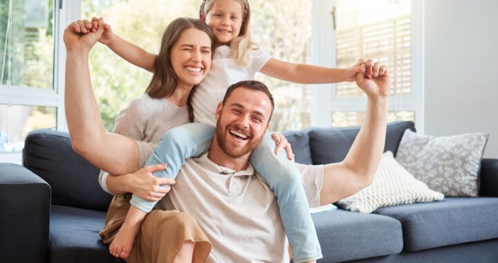 Crédito tributario por hijos en 2026 en EE.UU.: requisitos, montos y cómo impacta en el dinero de las familias