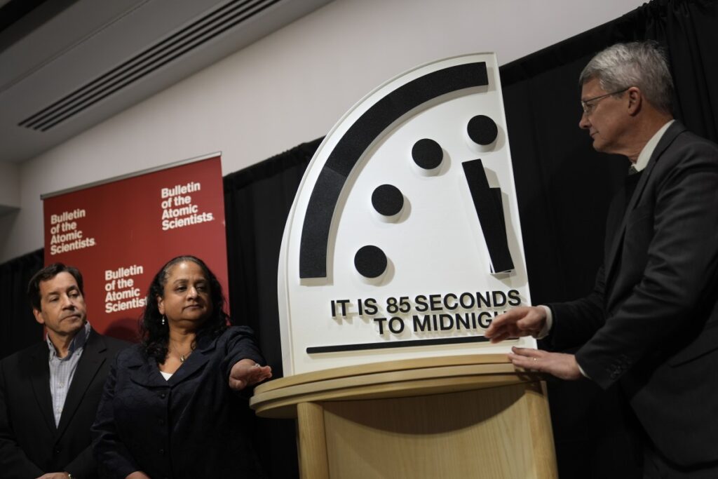Reloj del Juicio Final se adelanta a 85 segundos para la medianoche ¿qué significa?