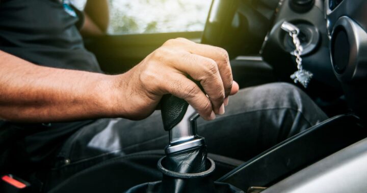 Todo lo que tenés que saber para manejar en Chile: documentación, papeles del auto, velocidades máximas y señalética