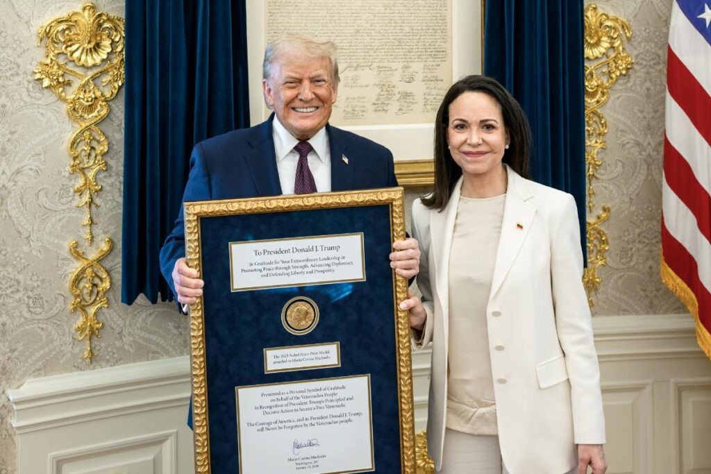 “Patético”: Noruega critica que María Corina Machado entregue medalla del Nobel de la Paz a Donald Trump