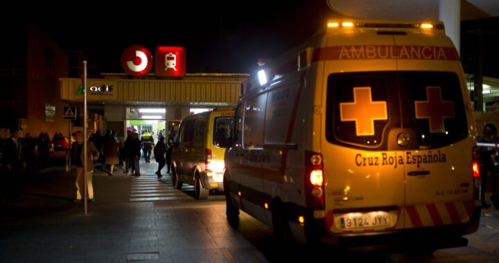Al menos 21 muertos y 100 heridos tras colisión de trenes de alta velocidad en España