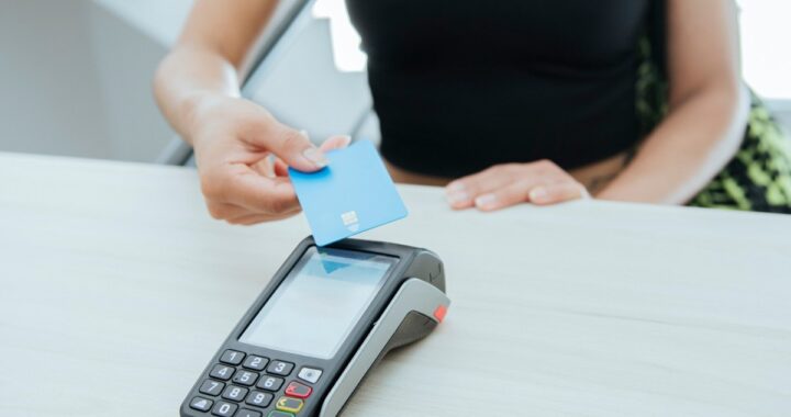 ¿Qué revela el gasto del consumidor de diciembre 2025 de Bank of America para la economía de EE.UU.?