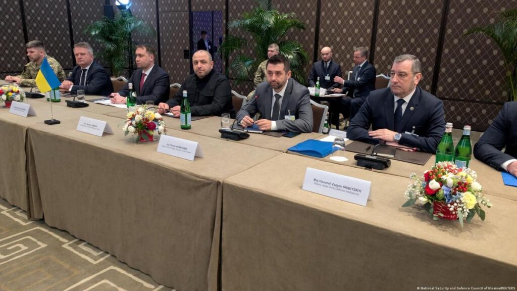 Concluyen sin acuerdo las conversaciones por la paz entre Rusia, Ucrania y EE.UU. en Ginebra