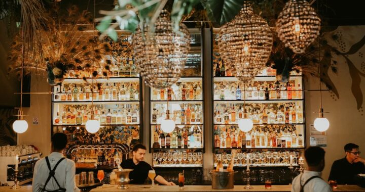 Día del Bartender: cómo se inspiran, sus errores iniciales y qué hacen cuando les piden “algo rico, pero no tan dulce”