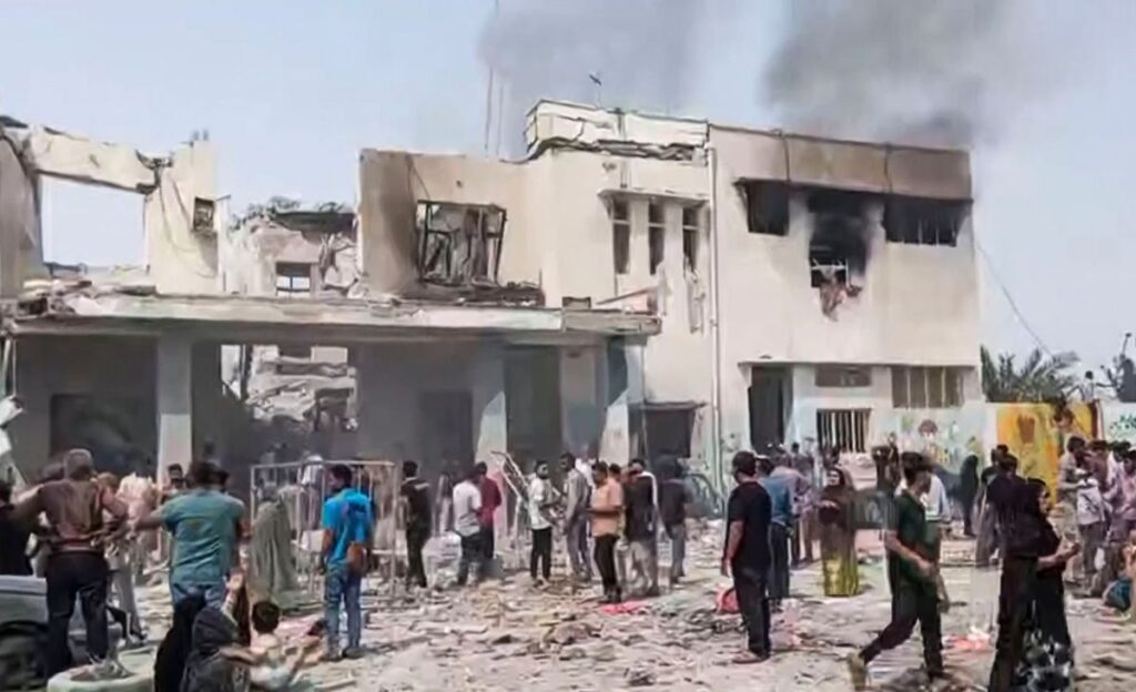 Reportan más de 50 niñas muertas tras bombardeo a escuela en el sur de Irán