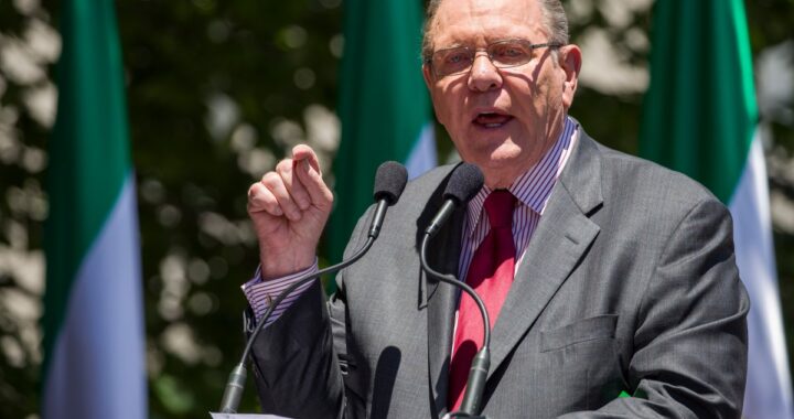General Jack Keane predice una “formidable” acción militar contra Irán si Trump aprieta el gatillo