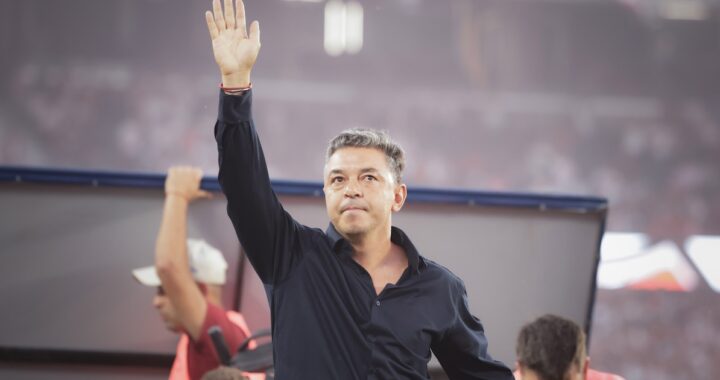 Futblistas mudos, camarines hirviendo y el adiós final: el backstage de la despedida de Gallardo