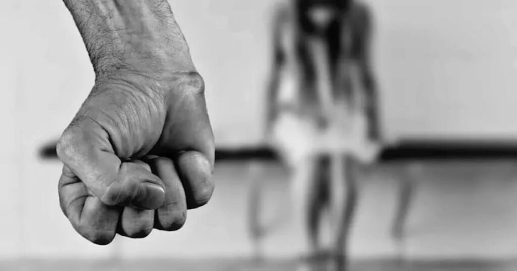 Aberrante! 12 años de cárcel para urólogo señalado de abusar a una paciente