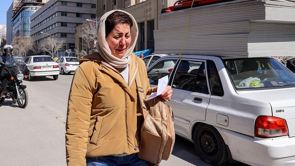 El temor y la incertidumbre que enfrenta la población civil en Irán en medio de los bombardeos de EE.UU. e Israel