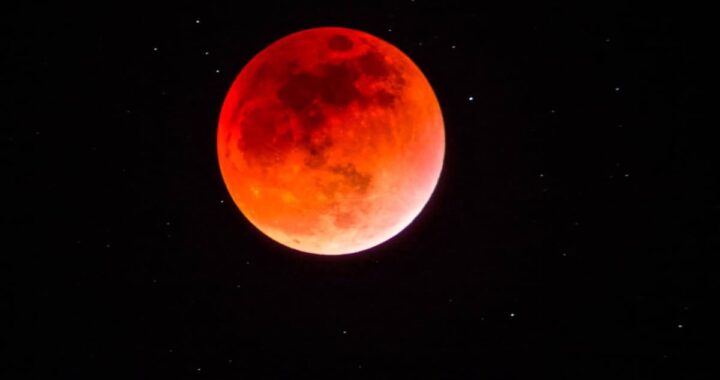 Eclipse lunar total el 3 de marzo: horarios y zonas donde observarlo