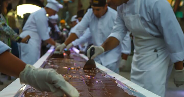 Fiesta del Chocolate: en qué ciudad argentina harán la barra más larga del mundo y regalarán 12.000 huevos de Pascua