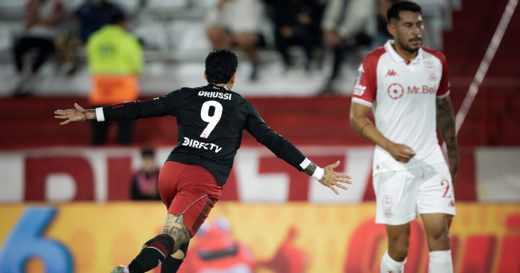 En el debut del Chacho Coudet, River Plate vence a Huracán por el Torneo Apertura