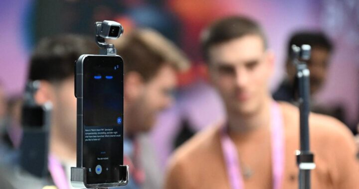 MWC 2026: móvil con brazo robótico, gafas XR conversando con IA y otras revoluciones tecnológicas
