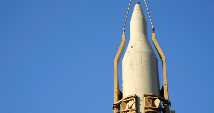 Irán afirma que utilizó por primera vez el misil Sejil en ofensiva contra Israel