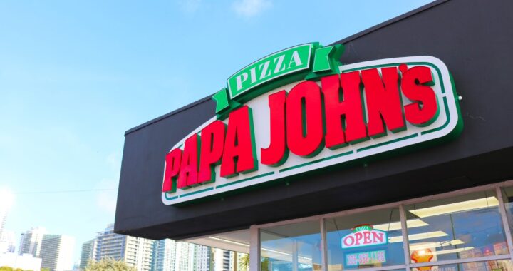 Papa John’s cerrará 300 sucursales