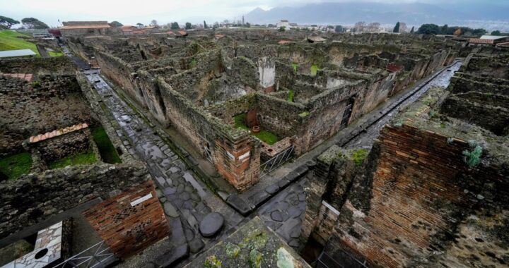 Arqueólogos hallan indicios de un arma romana similar a una “ametralladora” en Pompeya
