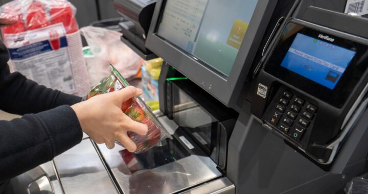 Salario de cajeros en Costco 2025: entre 21 y 33.90 dólares por hora