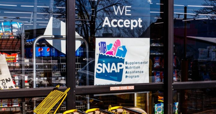 ¿Pierdes SNAP si aumentan tus ingresos? Conoce los topes de 2026