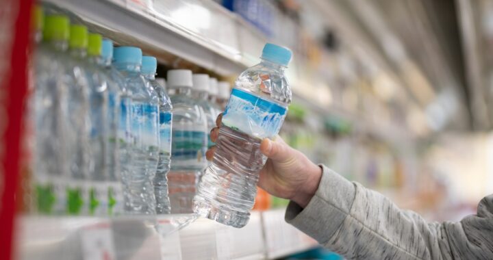 Conflicto con Irán encarecería productos plásticos, alertan analistas