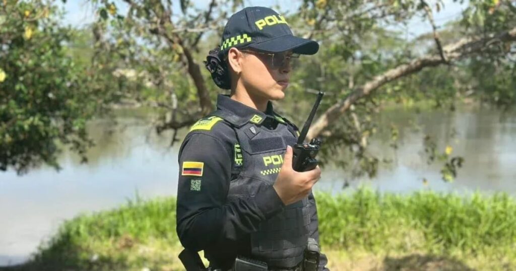 Marly Valencia, la patrullera que eligió salvar una vida en medio del caos en Soplaviento