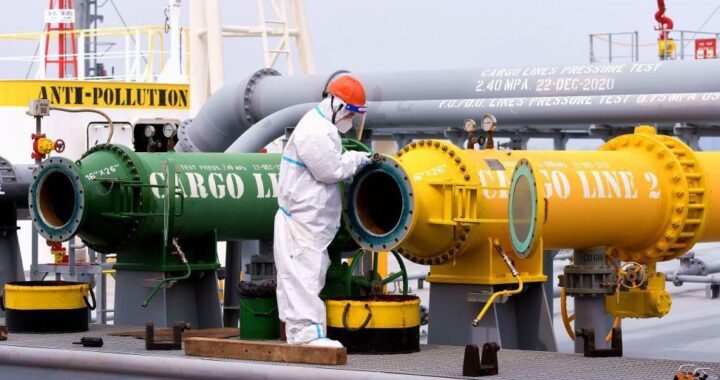 Qué son las “refinerías teteras” de China y cómo están amortiguando la crisis petrolera por la guerra en Irán