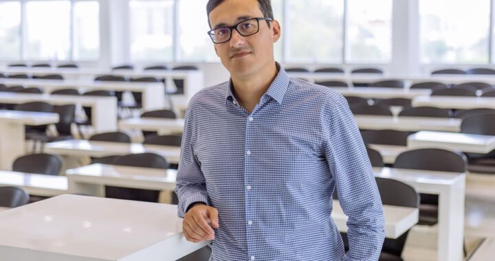 El científico que estudia los secretos de la mente analiza la inteligencia colectiva: “Tenemos intuiciones equivocadas de cómo funcionamos”