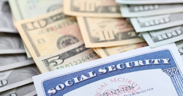 Pagos del Seguro Social a jubilados podrían aumentar a $81 al mes en 2027