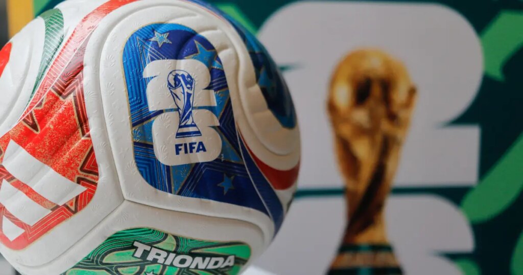 Imagen de una pantalla de computadora con un sitio web falso de FIFA ofreciendo boletas para el Mundial 2026