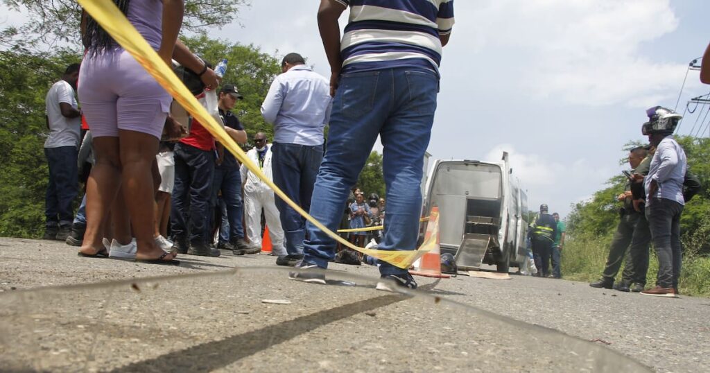 Imagen de un accidente de tránsito en una concurrida vía de Cartagena