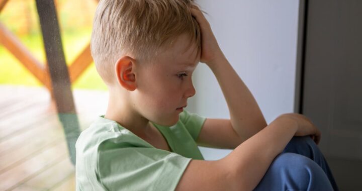 Seis patrones en la adultez que podrían indicar falta de afecto en la infancia