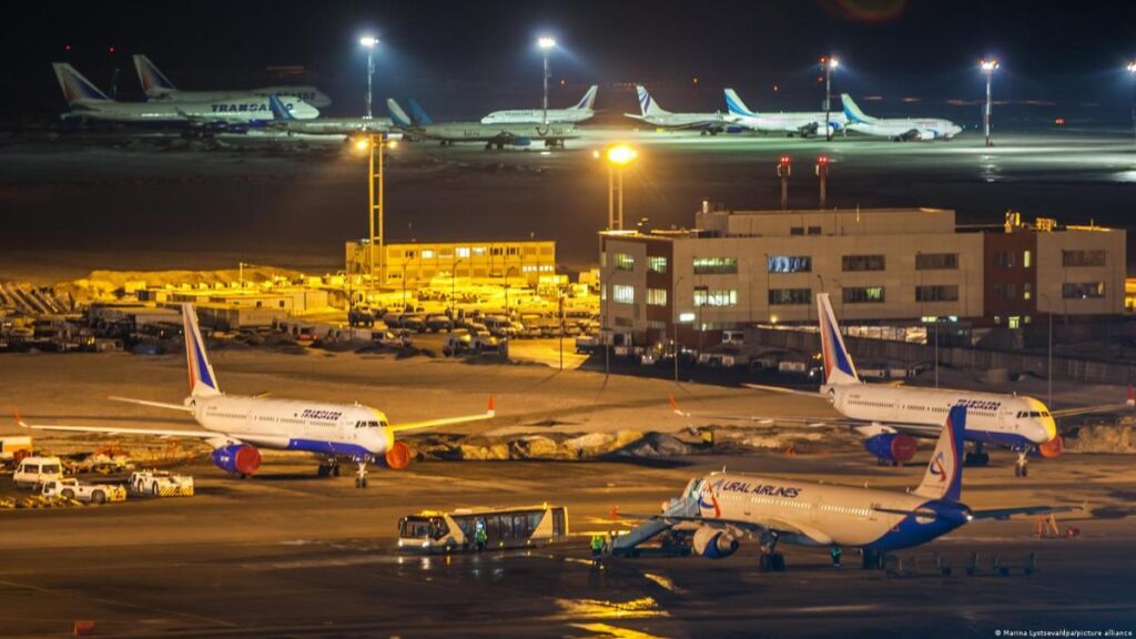 Aeropuerto de Moscú con operaciones suspendidas tras ataque de drones ucranianos