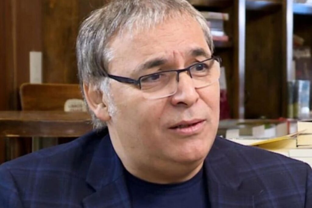 Gabriel Rolón analizando el impacto del timing emocional en las relaciones amorosas