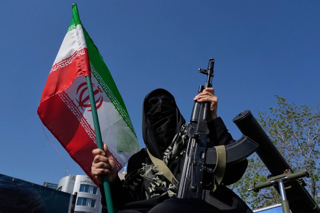 Reunión de la Guardia Revolucionaria Iraní discutiendo el acuerdo con Trump