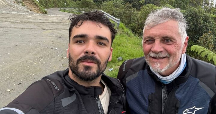Padre e hijo viajan 15.000 km en moto al Mundial