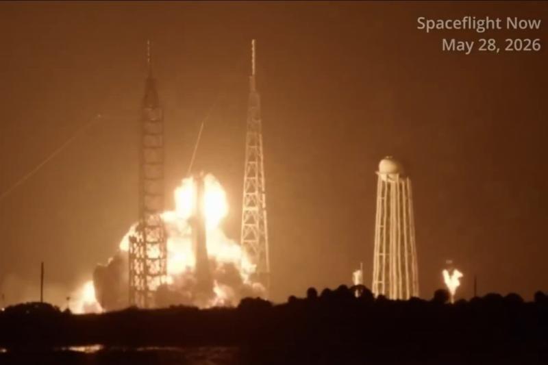 Imagen de la explosión del cohete New Glenn de Blue Origin en una prueba en Florida