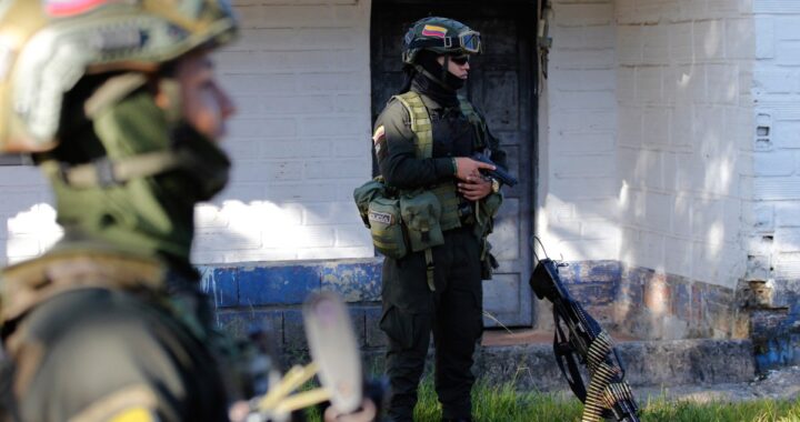 Detienen en Colombia a estadounidense por abuso a menor: Petro desmiente violacion