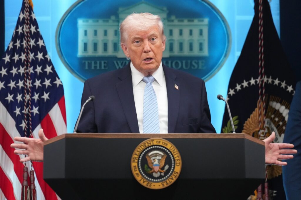 Donald Trump y líderes iraníes en negociaciones para el acuerdo de paz y reapertura del estrecho de Ormuz