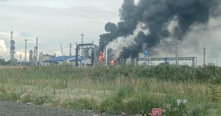 Ucrania alcanza dos refinerías rusas en Tatarstán con intensos ataques aéreos