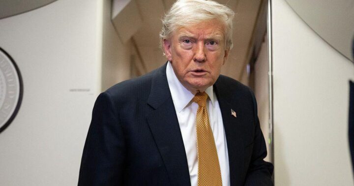 Trump restablece el bloqueo a los puertos iraníes e impone un recargo del 20% a la carga que transita por el estrecho de Ormuz