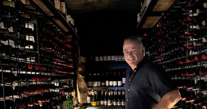 Dejó Londres para abrir un restaurante más tranquilo y vino hasta Bryan Adams: “Veía cómo mis abuelas alimentaban a la familia”