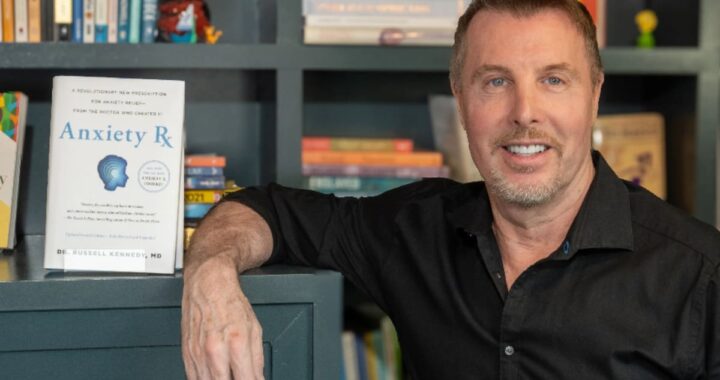 Dr. Russell Kennedy, experto en trastorno de ansiedad: “No puedes vencer a los pensamientos en su propio terreno”