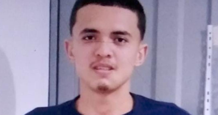 En Isaza, de 21 años, regresaba a su casa cuando sicario le quitó la vida