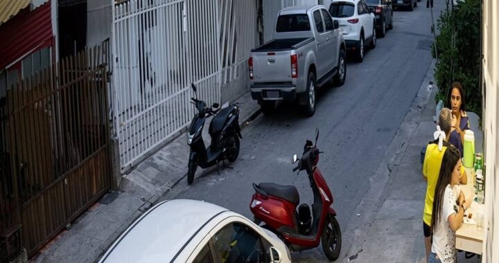 Robo armado en Los Alpes: asaltan a clientes en plena transmisión