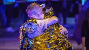 Una mujer muerta y al menos 29 heridos en la Marcha del Orgullo en Berlín después de que un vehículo arrollara a la multitud