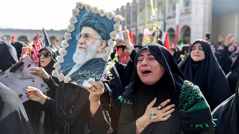 Irán despide al ayatolá Alí Jamenei en medio de amenazas contra EE.UU. e Israel
