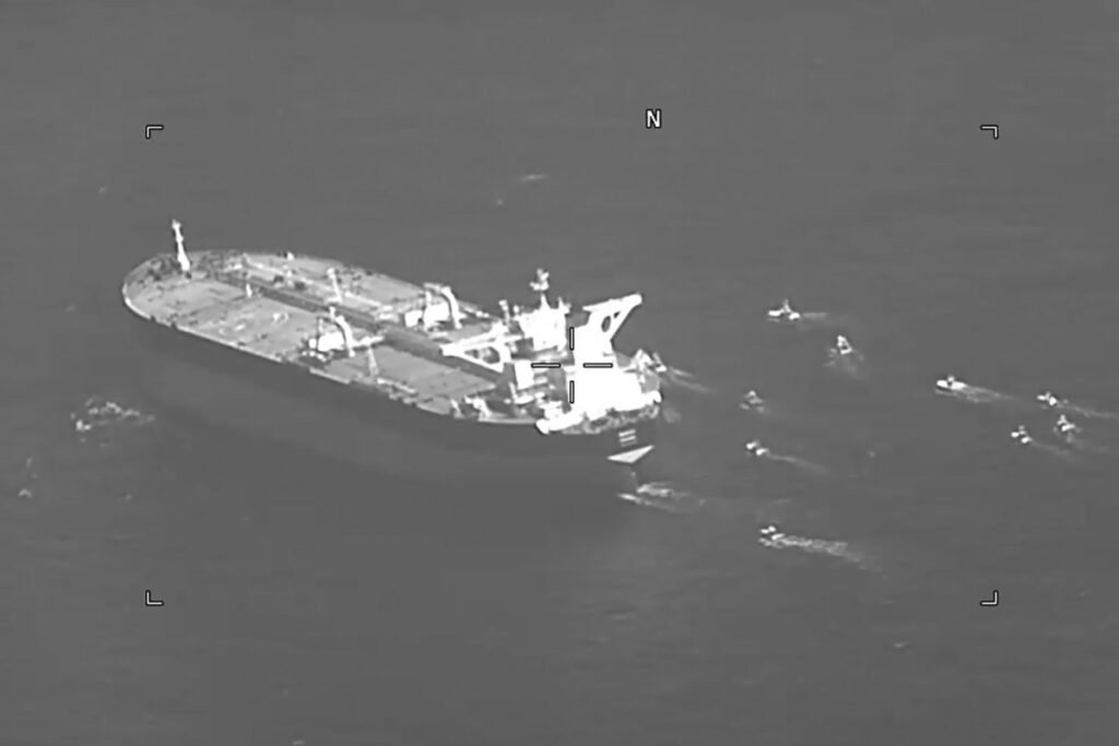 EE.UU. usa por primera vez drones marítimos para atacar una base naval en Irán en el estrecho de Ormuz